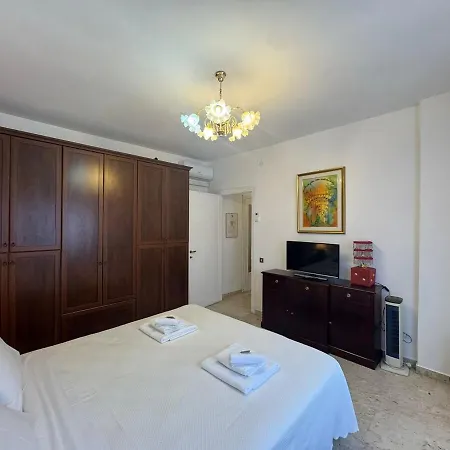 Apartment In Retro Style *